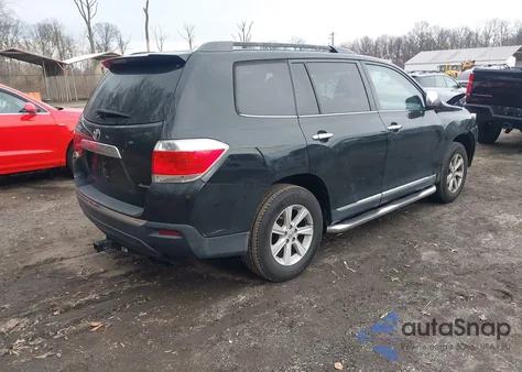 2013 Toyota Highlander Base Plus V6 z USA, uszkodzony, nr VIN 5TDBK3EH3DS219119